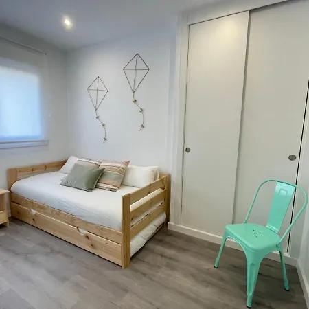 Piso Otero Pedrayo Apartment *
